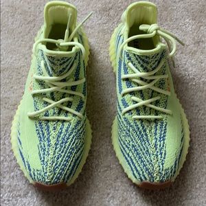 Yeezy 350 Boost size 11.5